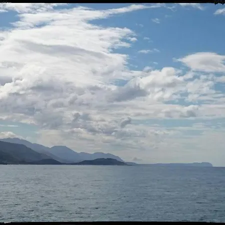 Faros