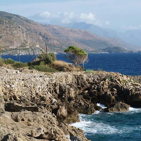 Inn Faros Agios Nikolaos (Mani)