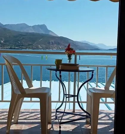 Faros Agios Nikolaos (Mani)