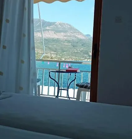 Faros Inn