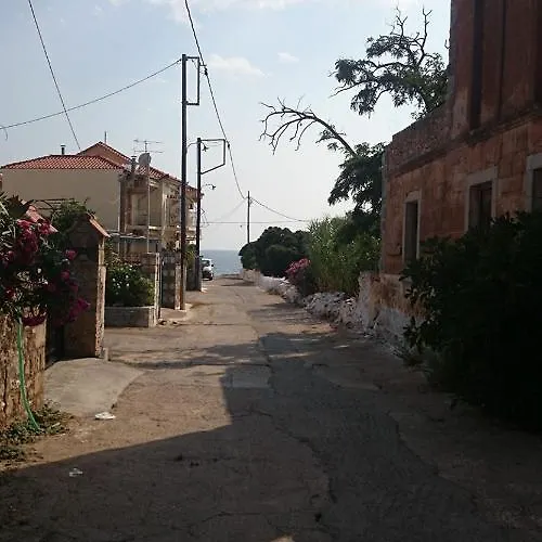 Faros Gasthof Agios Nikolaos (Mani)
